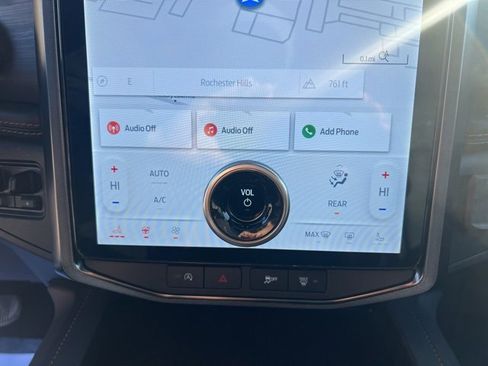 Certified 2024 Ford Expedition Platinum image 32