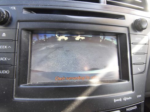 Used 2012 Toyota Prius V Five FWD image 11