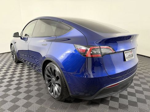 Used 2022 Tesla Model Y Performance AWD/4WD image 16