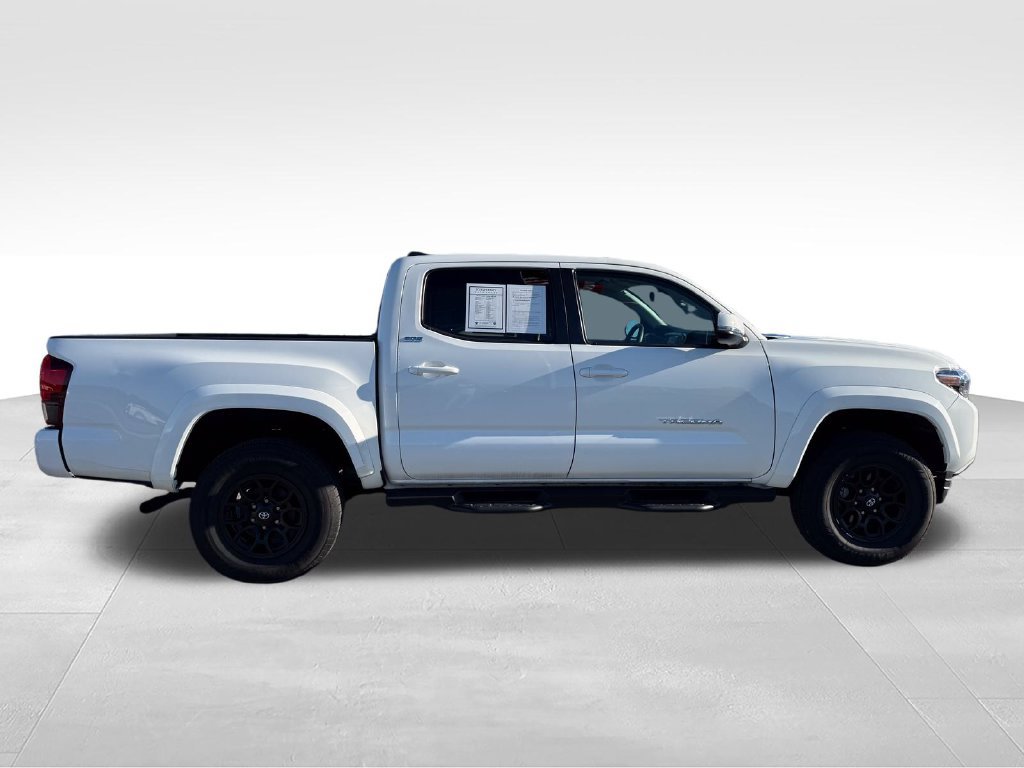 Used 2022 Toyota Tacoma SR5 w/ Technology Package RWD image 29