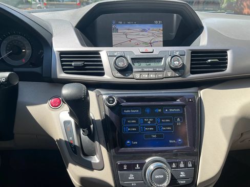 Used 2015 Honda Odyssey Touring image 18