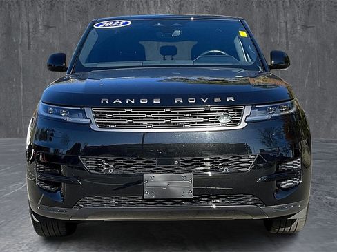 Used 2025 Land Rover Range Rover Sport image 2