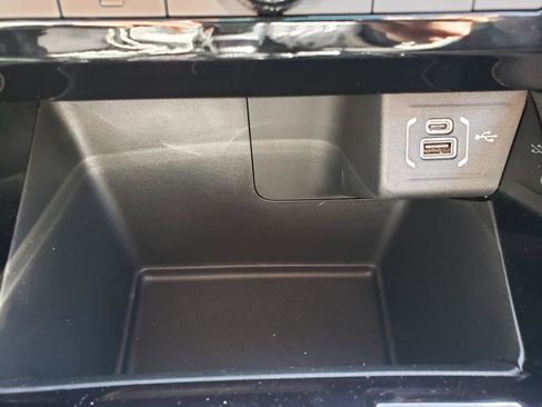 New 2026 Jeep Compass Limited AWD/4WD image 18