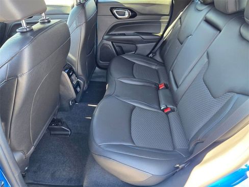 New 2026 Jeep Compass Latitude image 7