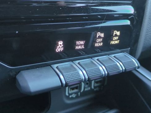 Used 2022 RAM 1500 Big Horn image 16