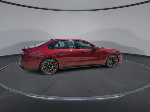 Used 2023 BMW 760i xDrive w/ Executive Package AWD/4WD image 9