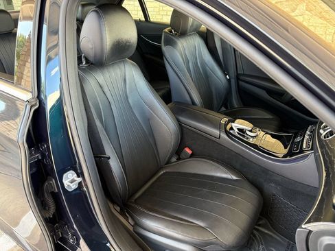 Used 2017 Mercedes-Benz E 300 image 35