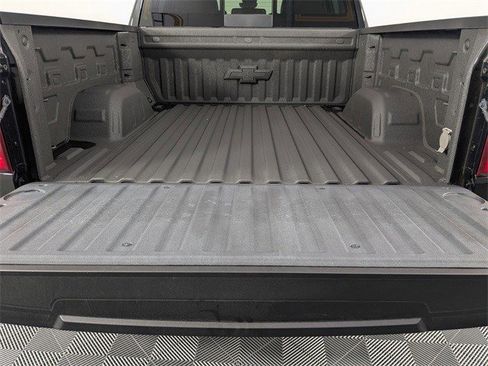 Certified 2022 Chevrolet Silverado 1500 LTZ w/ Technology Package image 29