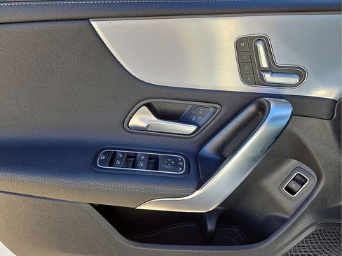 Used 2025 Mercedes-Benz CLA 250 CLA 250 image 20