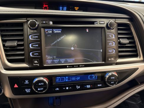 Used 2019 Toyota Highlander Limited Platinum image 61