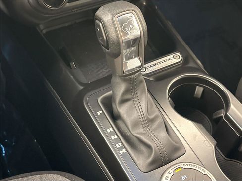 Used 2025 Ford Bronco 4-Door AWD/4WD image 23