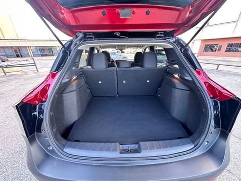 Certified 2025 Nissan Kicks SV image 12