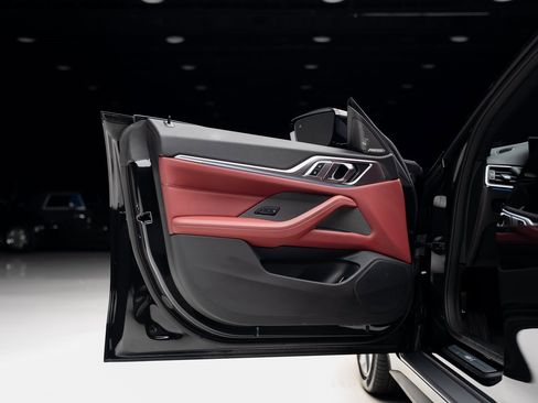 Used 2023 BMW i4 eDrive40 w/ Premium Package image 51