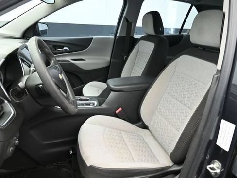 Used 2022 Chevrolet Equinox LS w/ Driver Confidence II Package FWD image 22