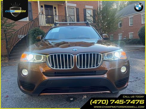 Used 2017 BMW X3 sDrive28i image 4
