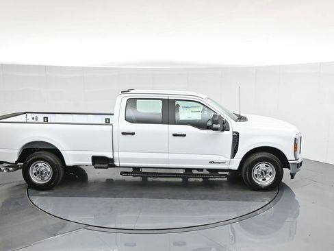 New 2026 Ford F350 XL w/ XL Chrome Package image 54