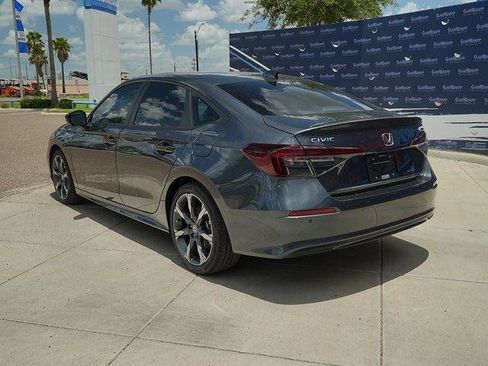 Used 2025 Honda Civic Sport Touring image 9