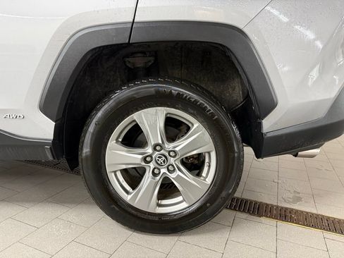 Used 2024 Toyota RAV4 LE AWD/4WD image 25