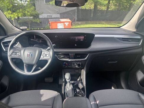 Used 2025 Buick Encore GX Preferred image 32