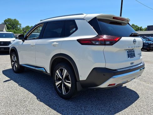Certified 2023 Nissan Rogue Platinum w/ Platinum Premium Package AWD/4WD image 4
