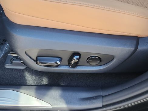 Used 2025 Lexus NX 350h AWD w/ Premium Package image 14