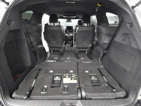 Used 2023 Toyota Sienna XSE w/ XSE Plus Package image 36