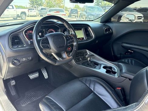 Used 2019 Dodge Challenger SRT Hellcat Redeye RWD image 14