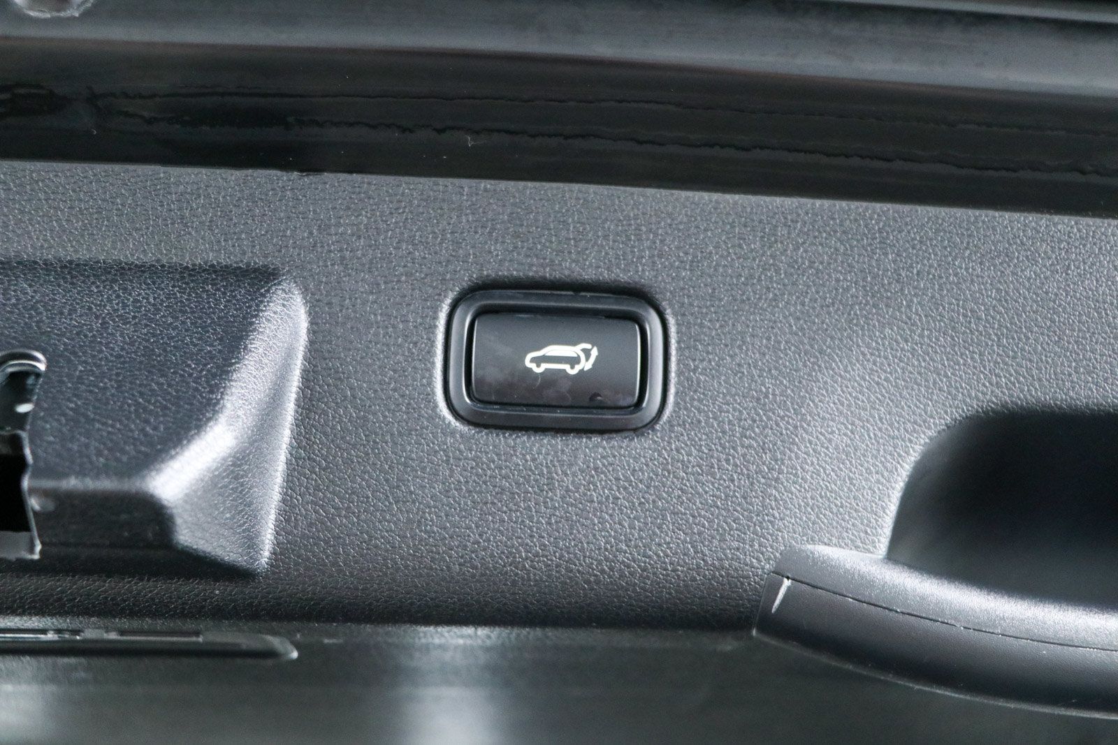 Used 2023 Kia Sportage SX FWD image 32