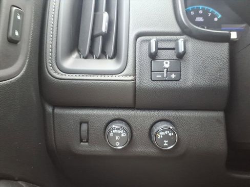 Certified 2022 GMC Canyon Elevation w/ Elevation Premium Package image 14