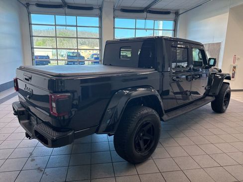 Used 2021 Jeep Gladiator Overland image 14