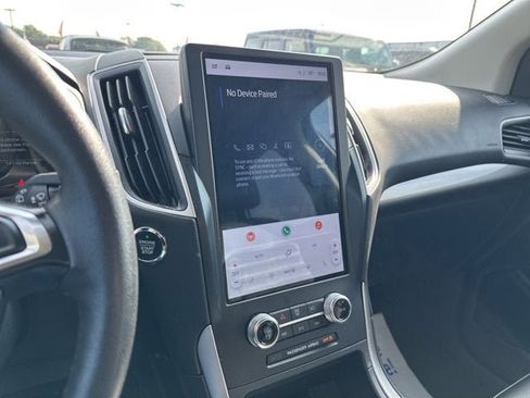 Certified 2024 Ford Edge SEL image 17