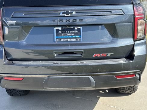 Used 2021 Chevrolet Tahoe RST w/ Luxury Package image 13