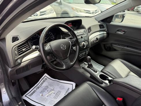 Used 2017 Acura ILX FWD image 11