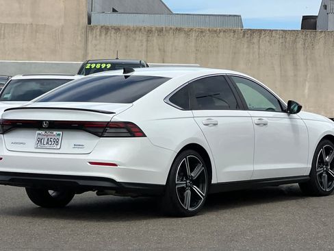 Used 2024 Honda Accord Sport image 2