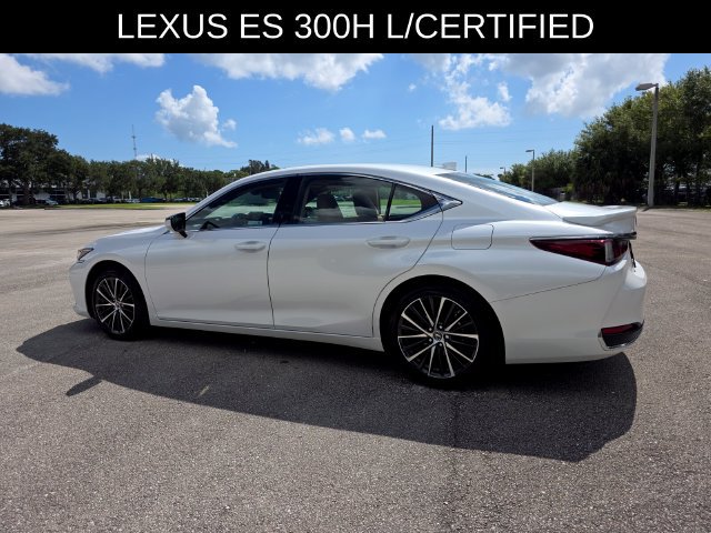 Used 2025 Lexus ES 300h w/ Premium Package FWD image 5