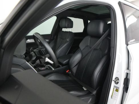 Used 2019 Audi SQ5 Premium Plus w/ Premium Plus Package AWD/4WD image 57