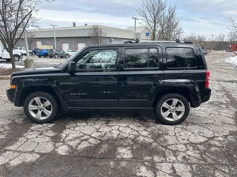 Used 2014 Jeep Patriot Limited w/ Sun/Sound Group image 2