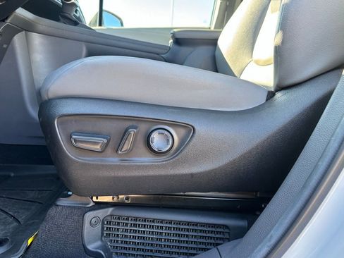Used 2024 Toyota Sienna XLE image 14