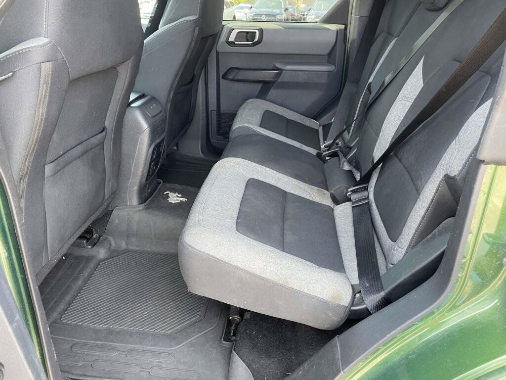 Used 2023 Ford Bronco Big Bend w/ Sasquatch Package AWD/4WD image 17