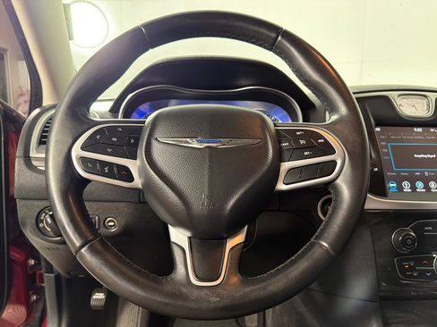 Used 2018 Chrysler 300 Touring w/ Sport Appearance Package image 14