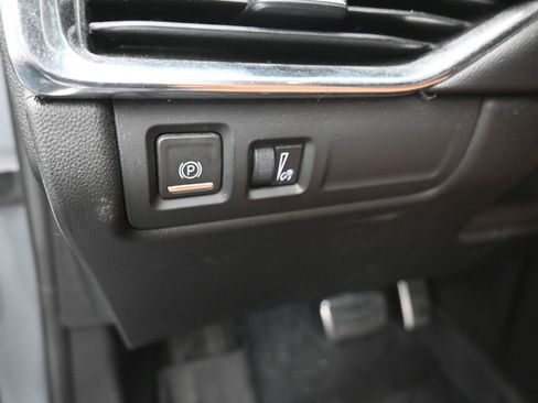 Used 2023 Cadillac XT4 Sport image 13