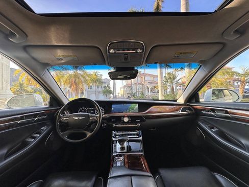 Used 2017 Genesis G90 5.0 Ultimate AWD/4WD image 9