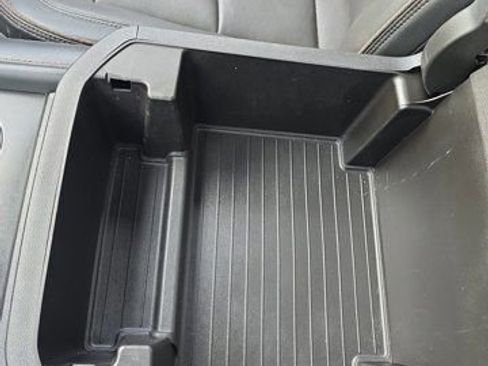 Used 2023 Chevrolet Tahoe High Country image 43