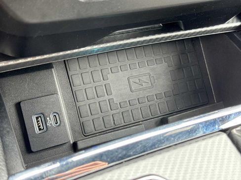 Used 2020 Ford Expedition Limited w/ Equipment Group 303A AWD/4WD image 33