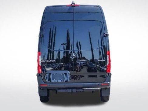 New 2025 Mercedes-Benz Sprinter 2500 image 5