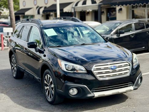 Used 2017 Subaru Outback 3.6R Limited AWD/4WD image 5