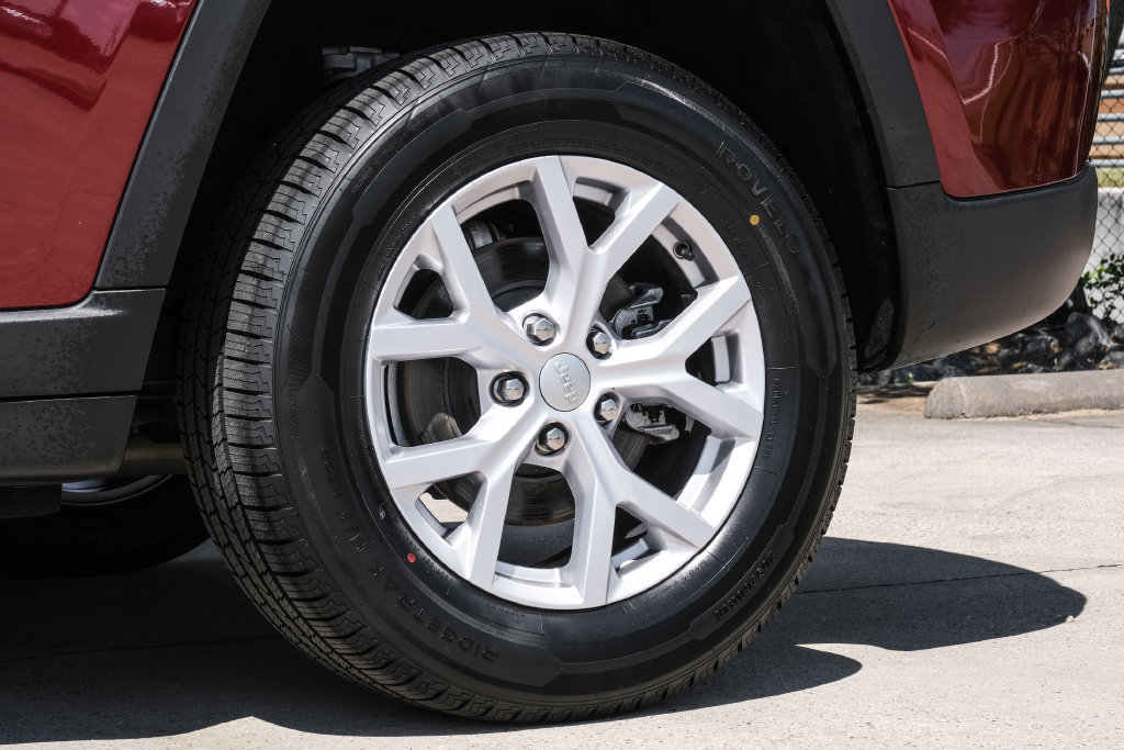 Used 2022 Jeep Grand Cherokee Limited RWD image 68