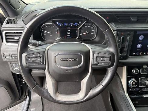 Used 2021 GMC Yukon Denali w/ Denali Premium Package AWD/4WD image 23