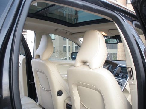 Used 2012 Volvo XC60 3.2 image 35