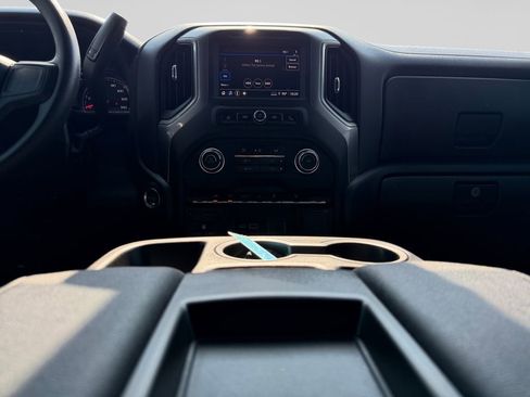 Used 2024 Chevrolet Silverado 1500 Custom Trail Boss w/ LPO, Dark Essentials Package AWD/4WD image 4